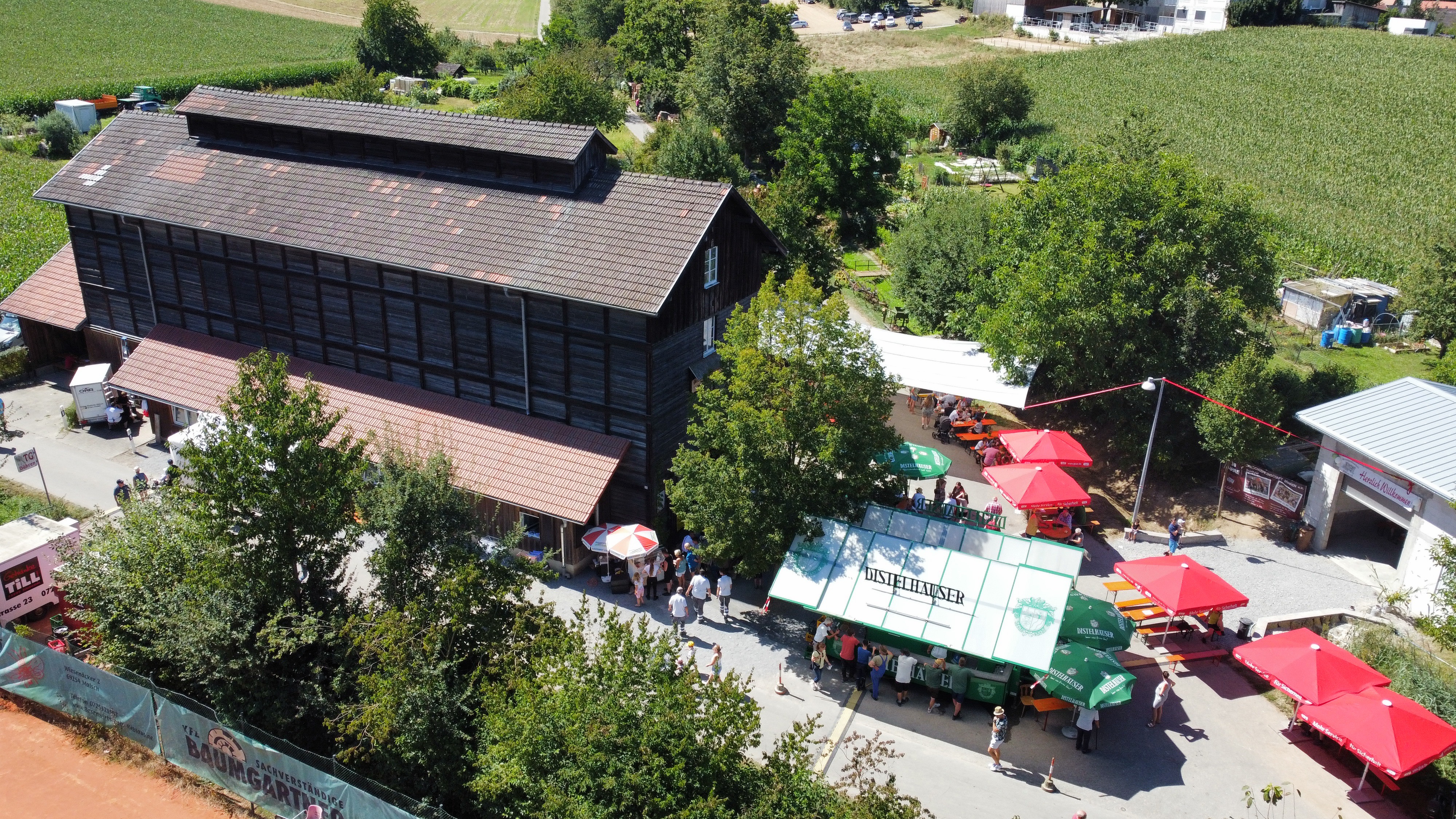 Luftaufnahme des Tabakschopfens in Dühren